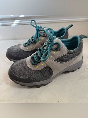 Duluth Trading Co Teal Women's Hiking Shoes